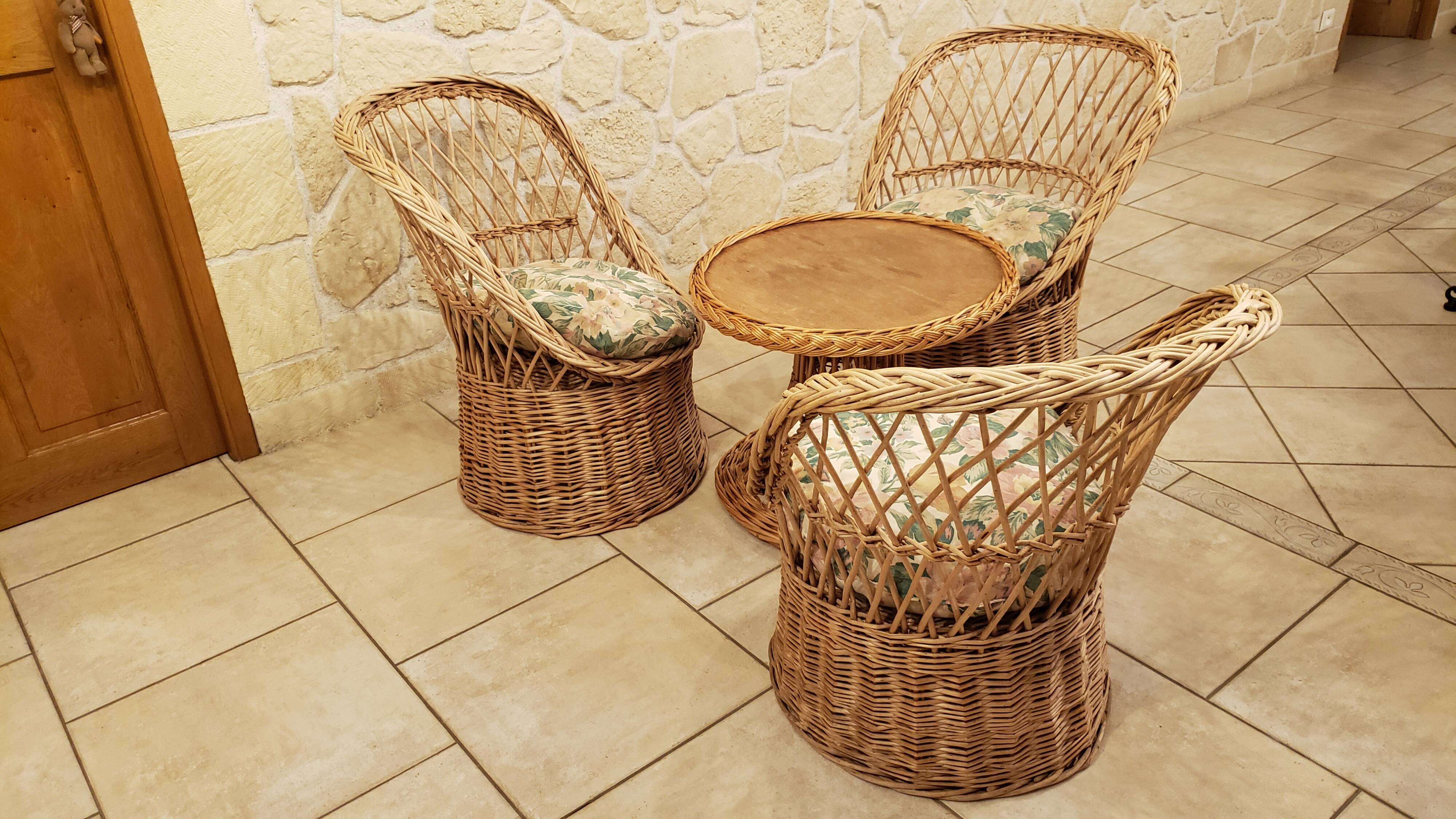 Salon enfant en rotin vintage