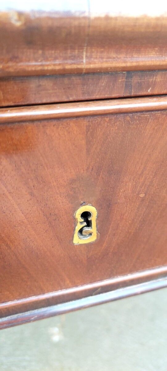 Antique writing table in mahogany, Louis Philippe style, Austria, 19th century.