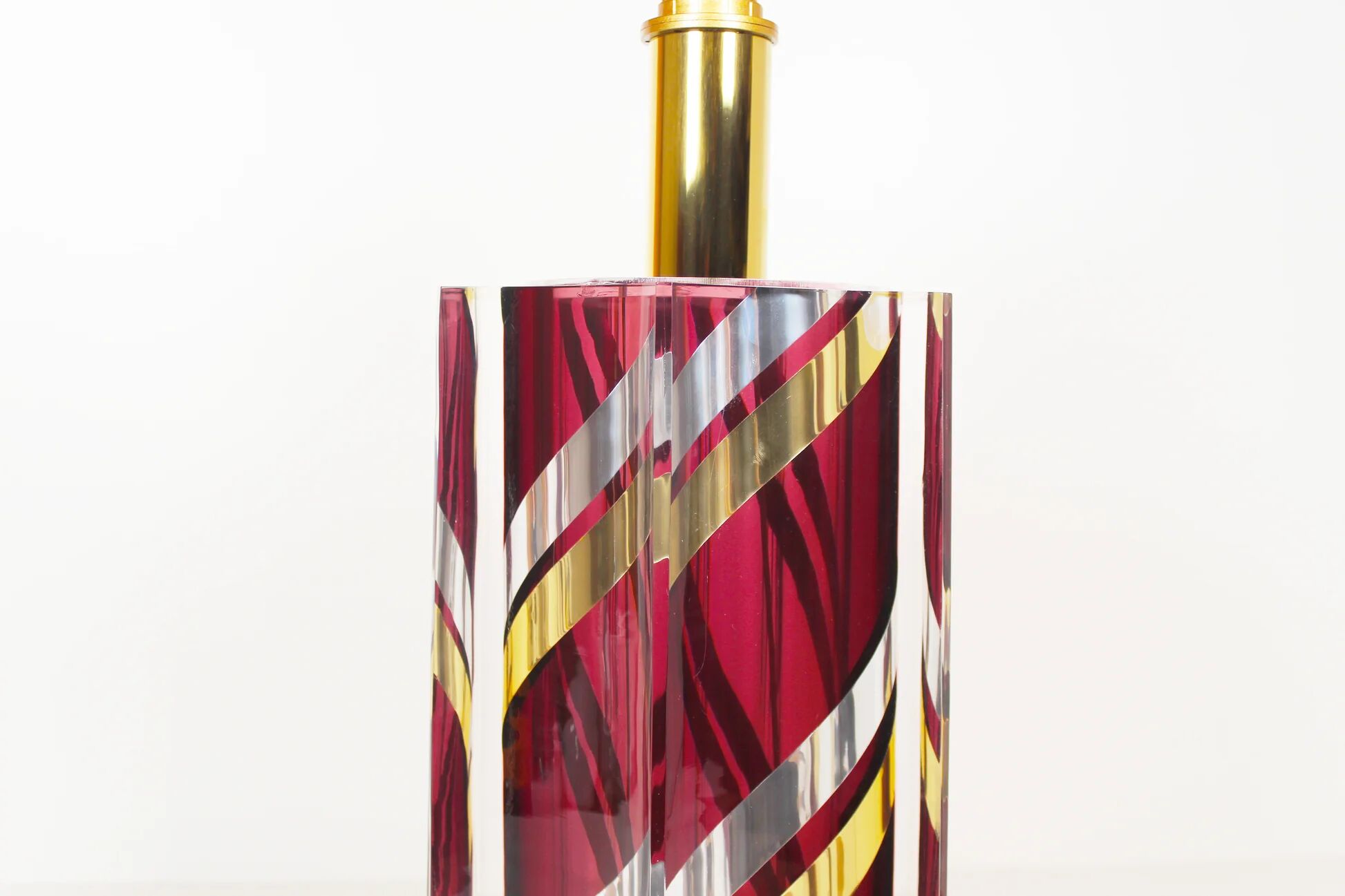 Large Italian lucite table lamp by Romeo Rega