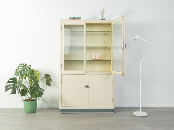 Armoire à pharmacie des années 1950 , Maquet