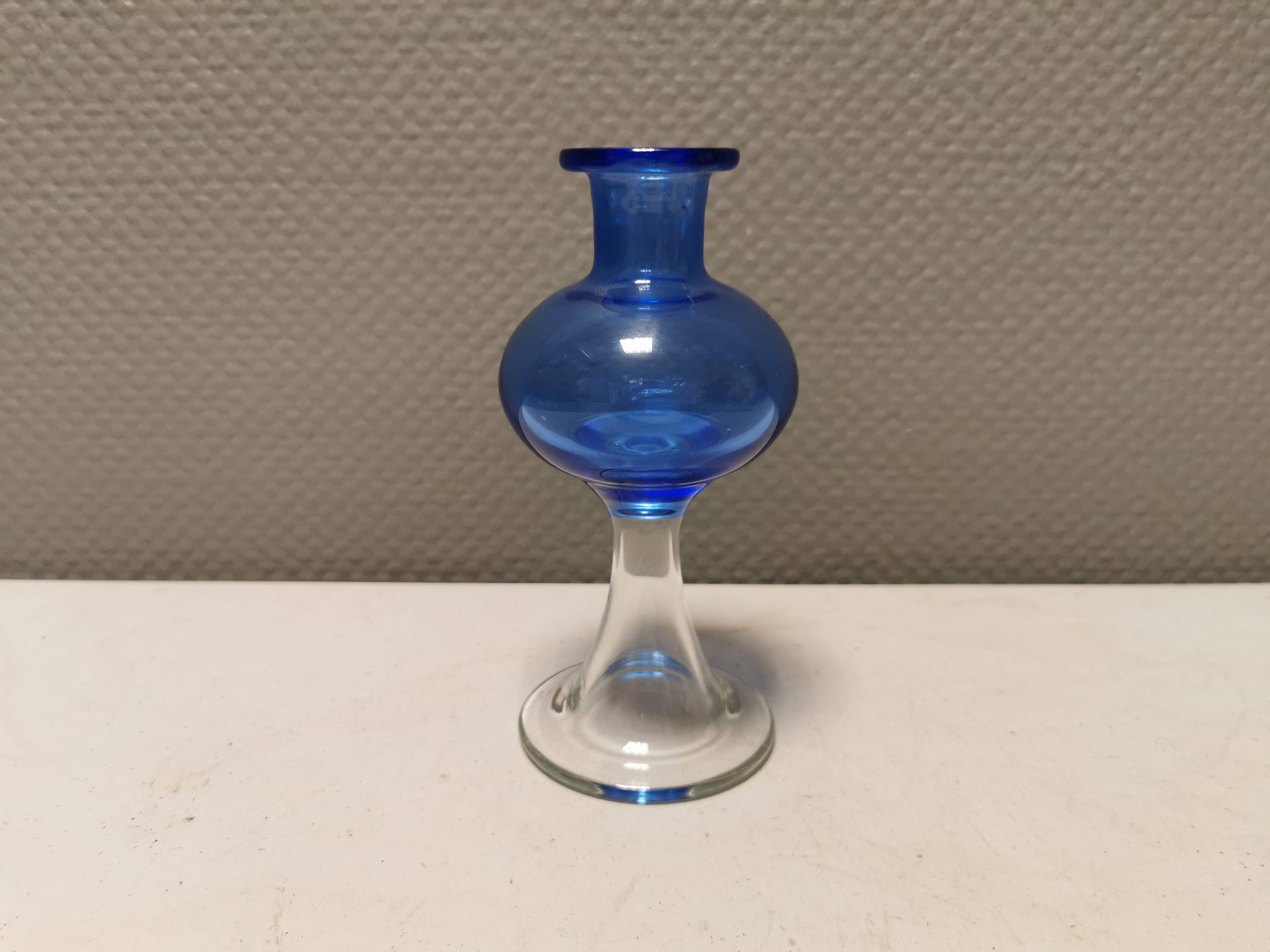 Vase with trumpet-shaped foot, in translucent and blue glass, model Lagune, 1974.