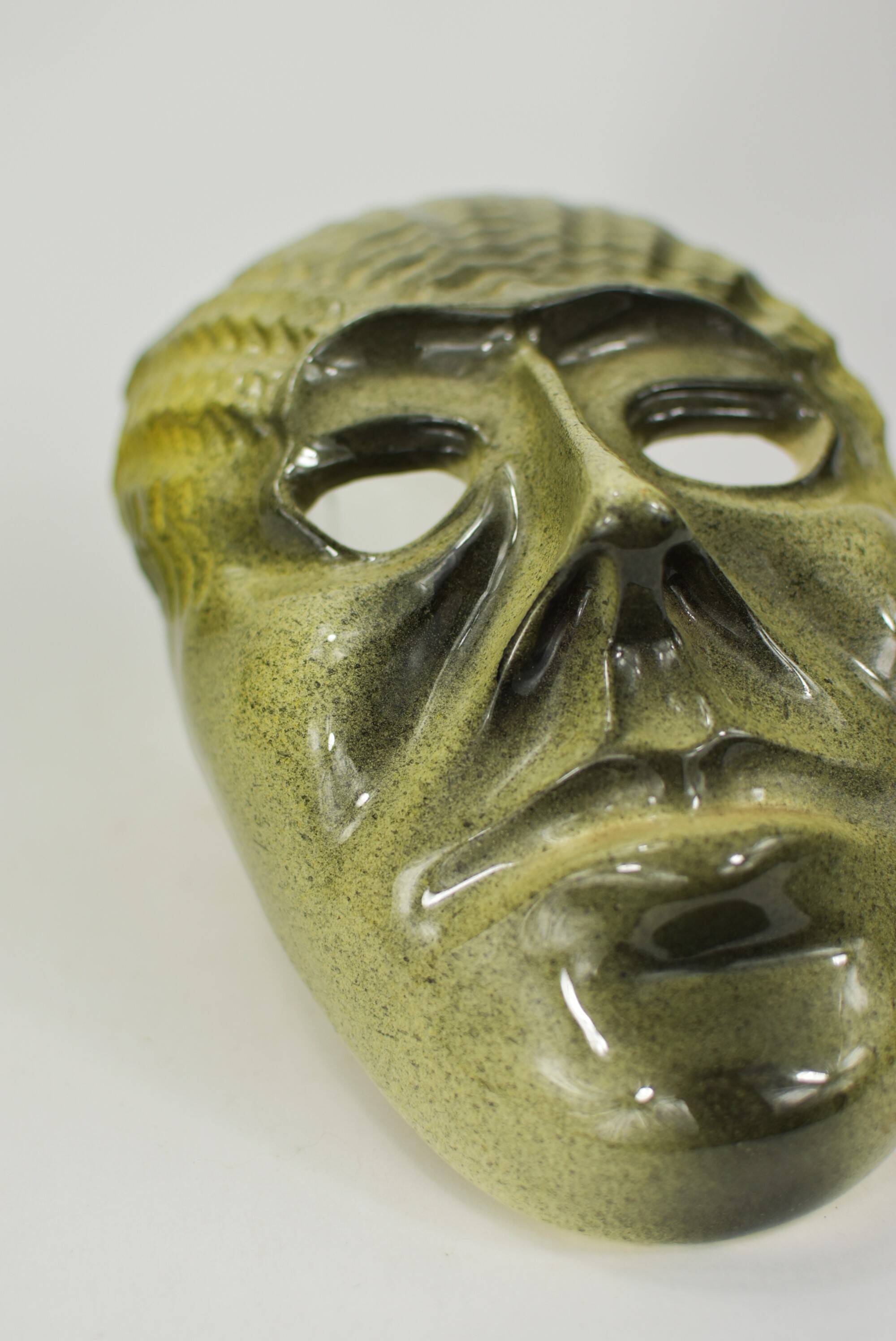 Green mask
