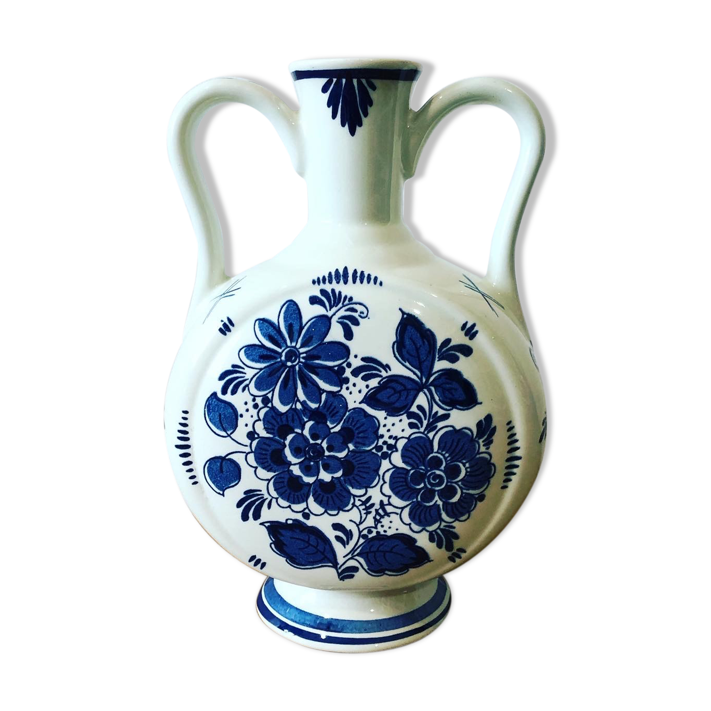 Delft porcelain vase
