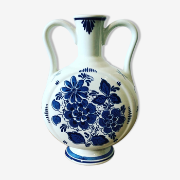 Delft porcelain vase
