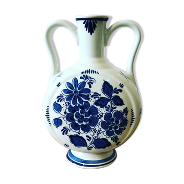 Delft porcelain vase