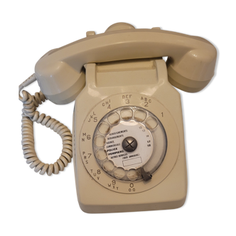 Vintage beige phone