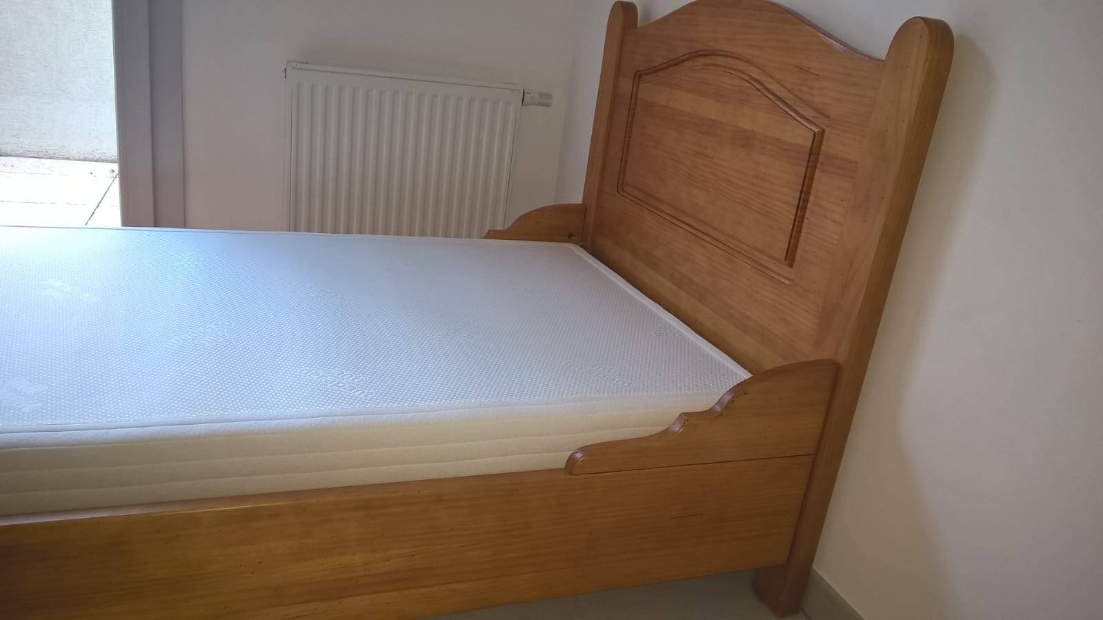 Wooden bed 90 x 190