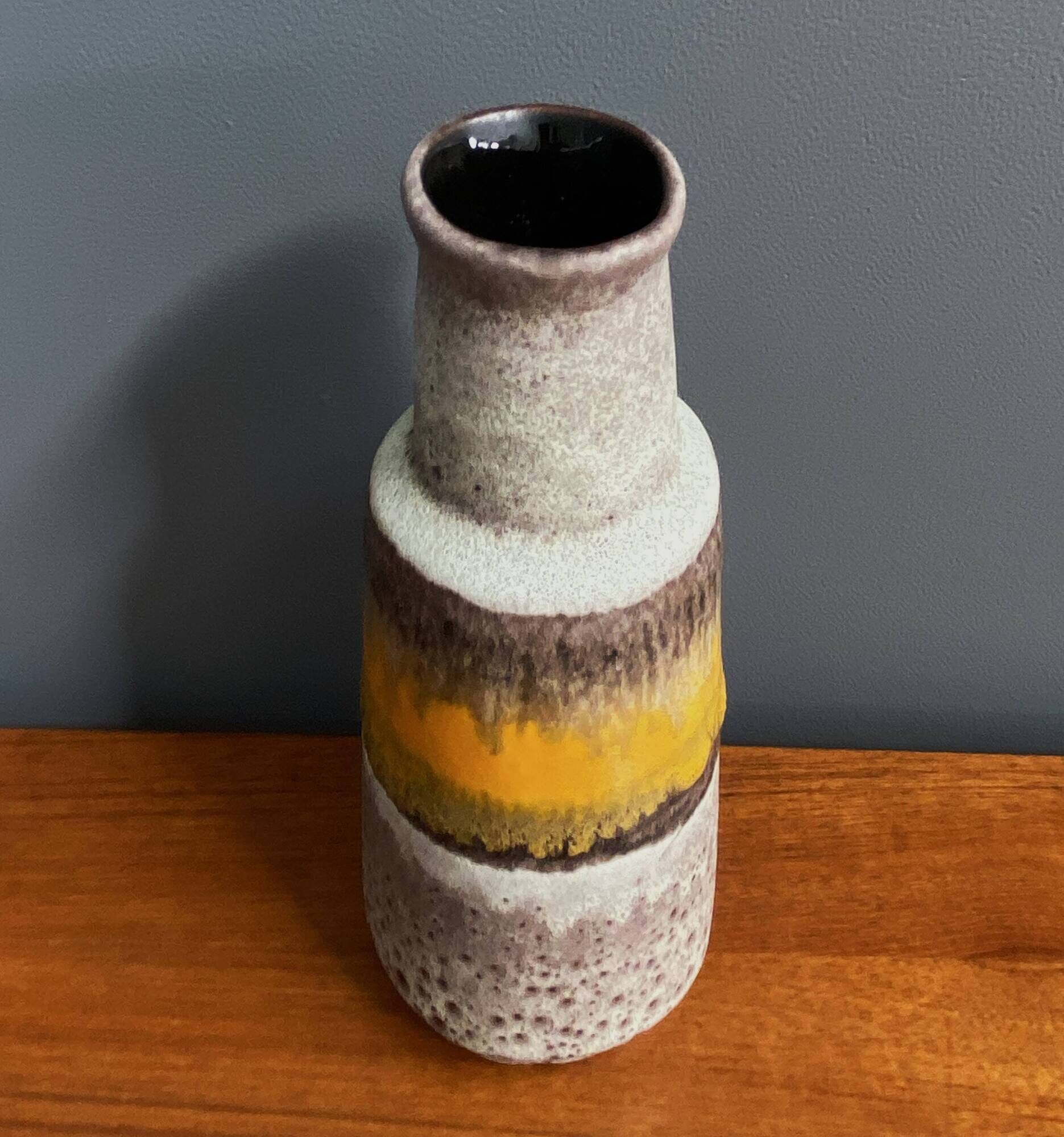 Oval U-keramik vase (uberlacker) model 14321, WGP 1960s