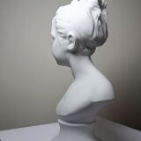 Bust of Louise Brongniart after Houdon, white biscuit Tharaud Limoges 20th century.
