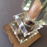 Pied de lampe en verre taillé à facettes et base en laiton