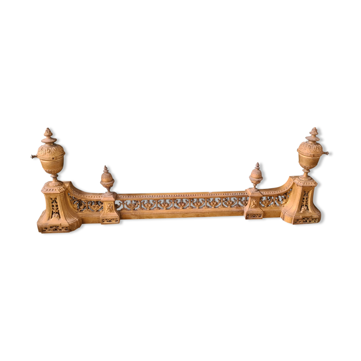 Gilded bronze fireplace hearth bar