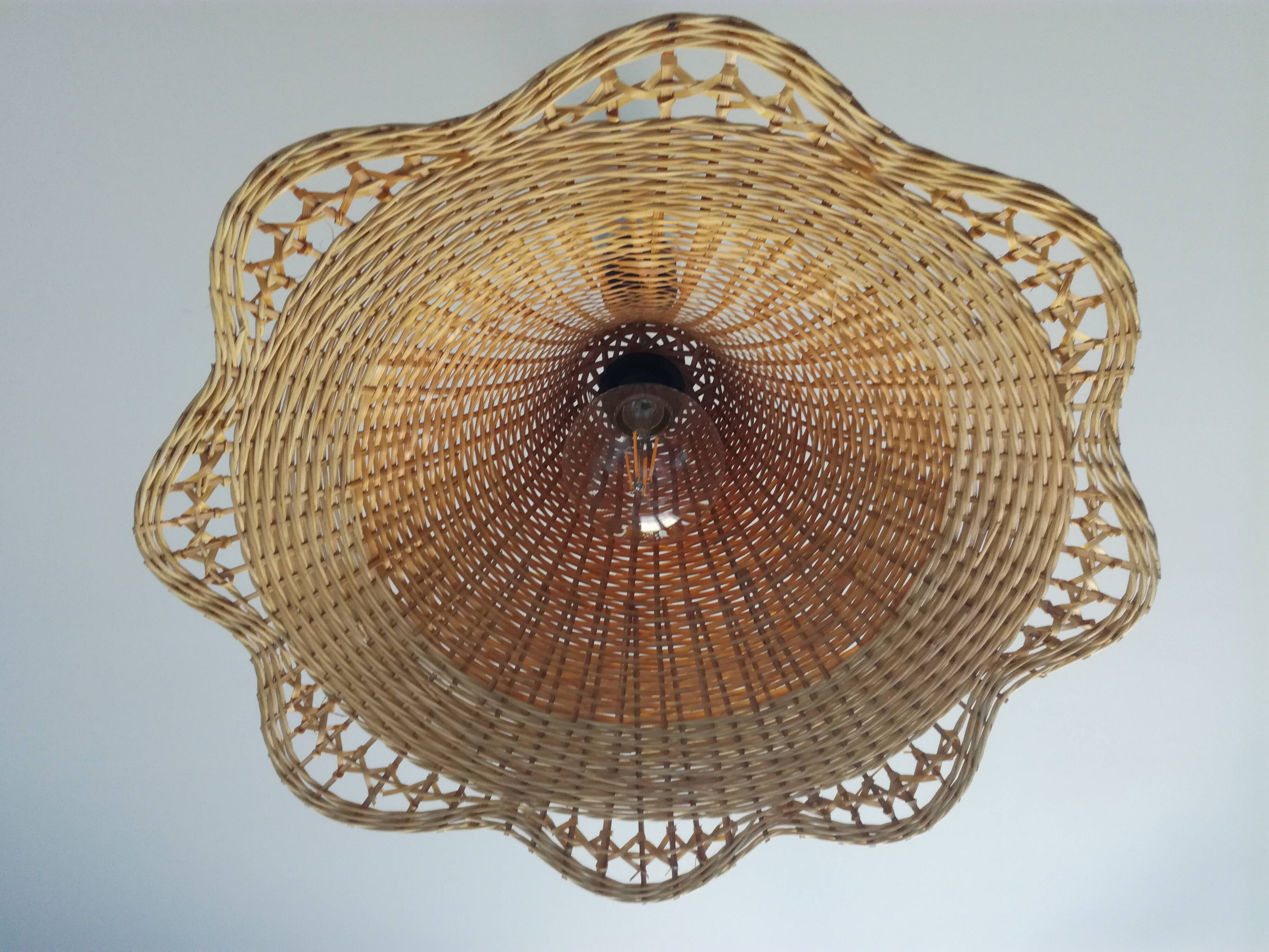 Rattan suspension