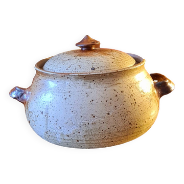Stoneware tureen