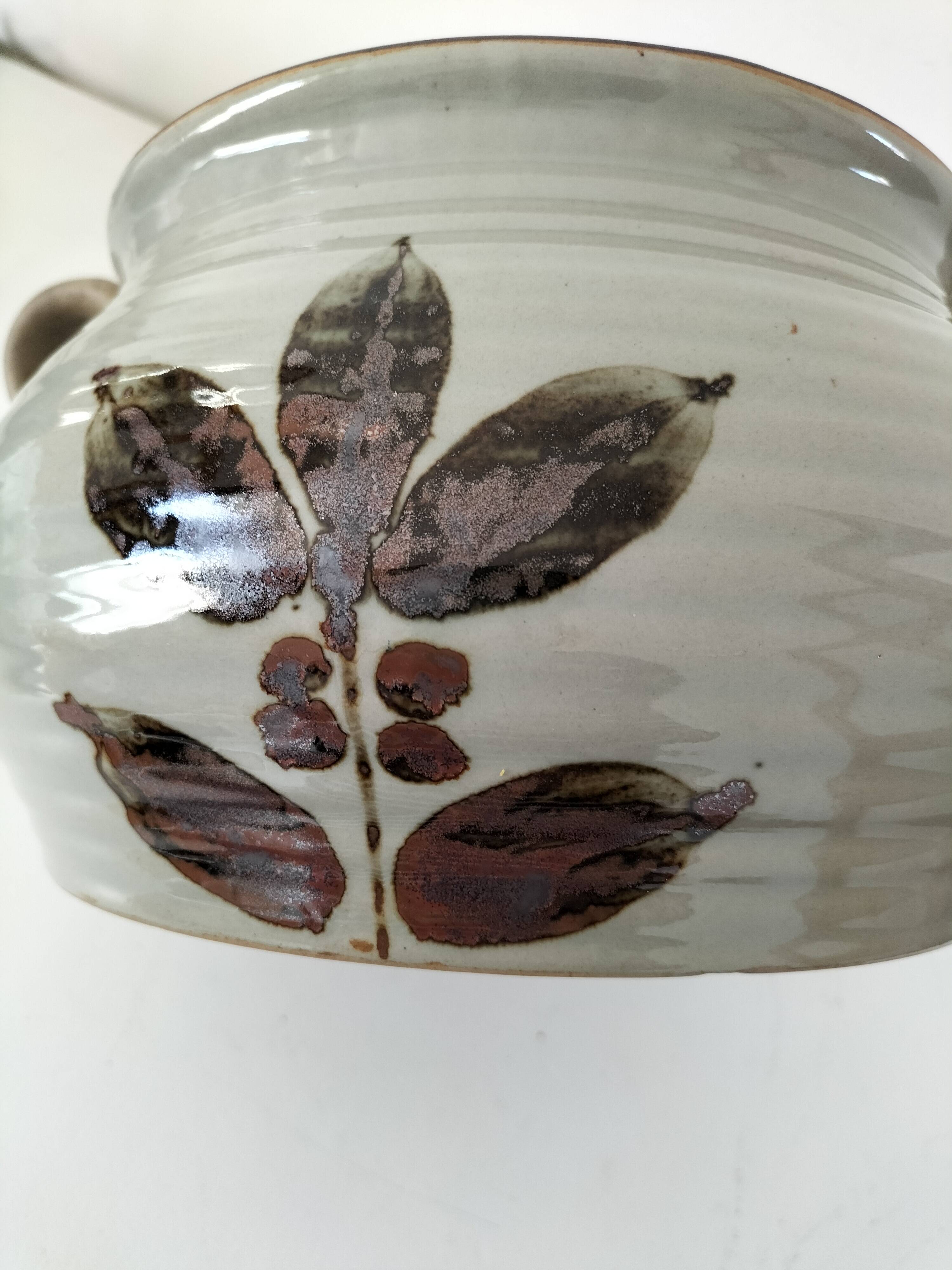 Large Arnon sandstone jar