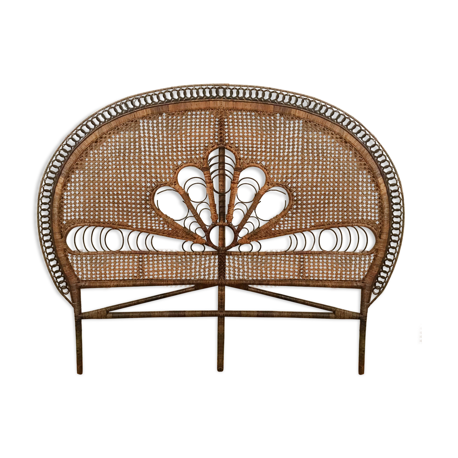 Peacock rattan headof