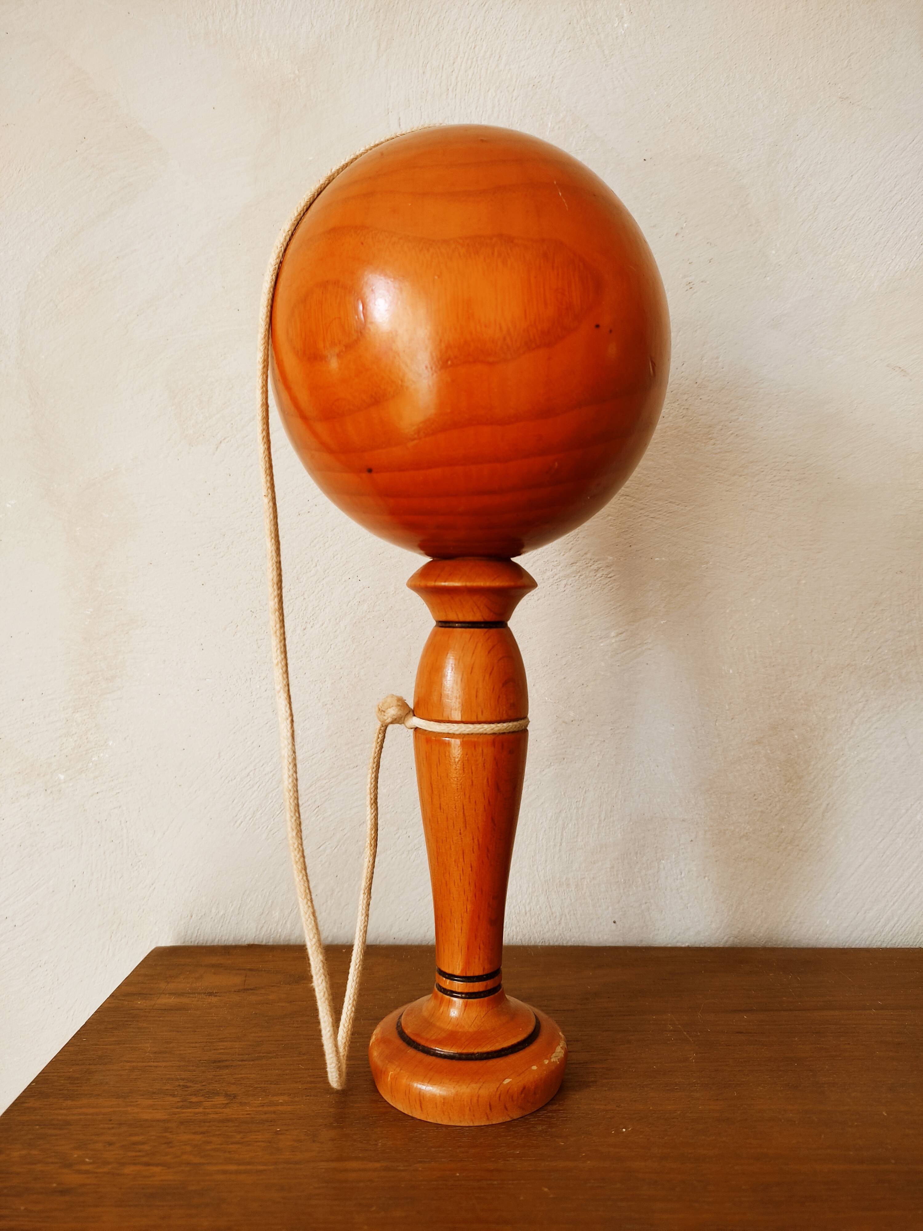 Solid beech bilboquet