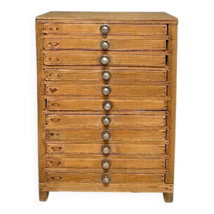 Petit meuble à tiroirs