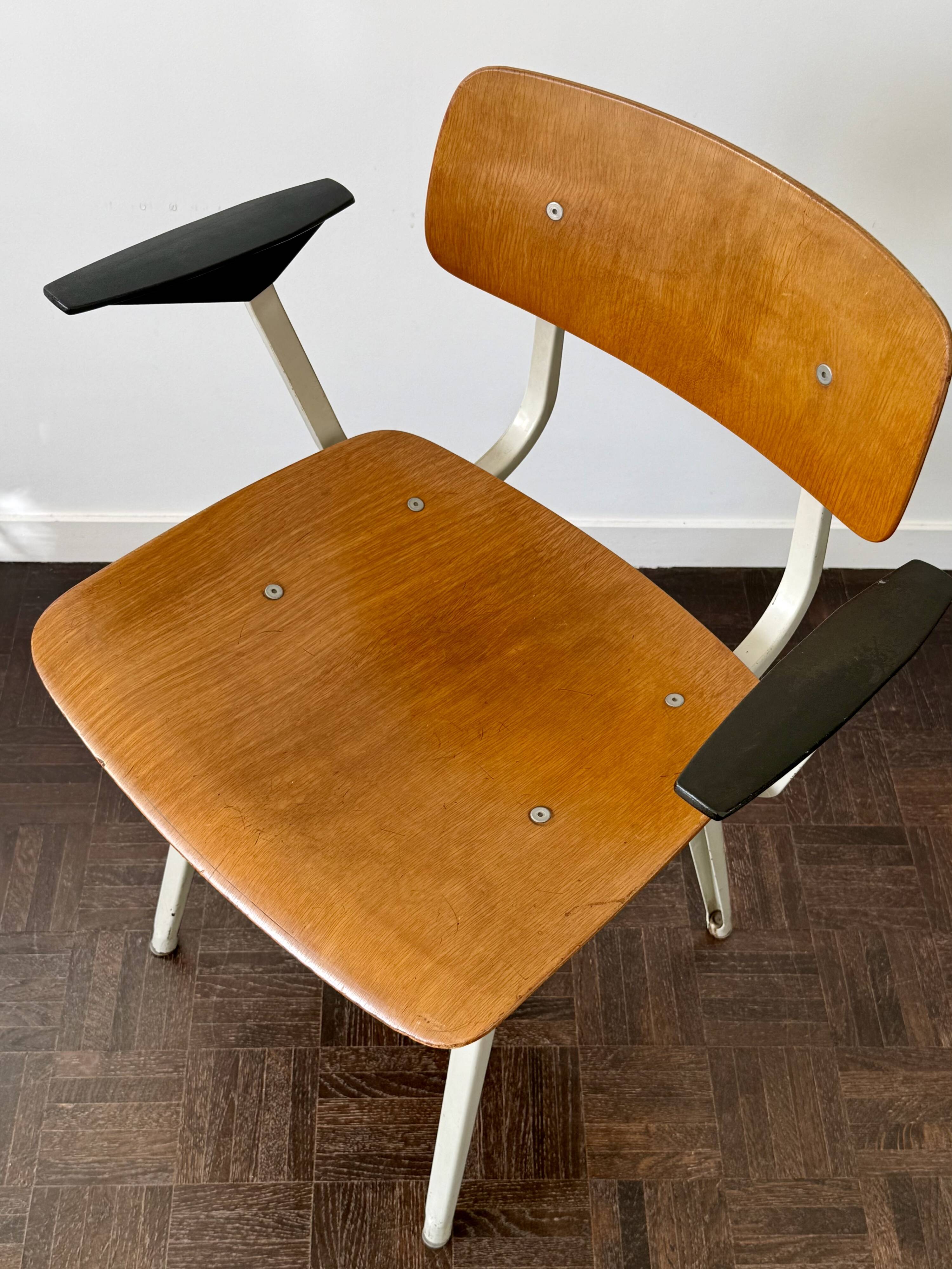 Vintage chair design Friso Kramer model Revolt with armrests