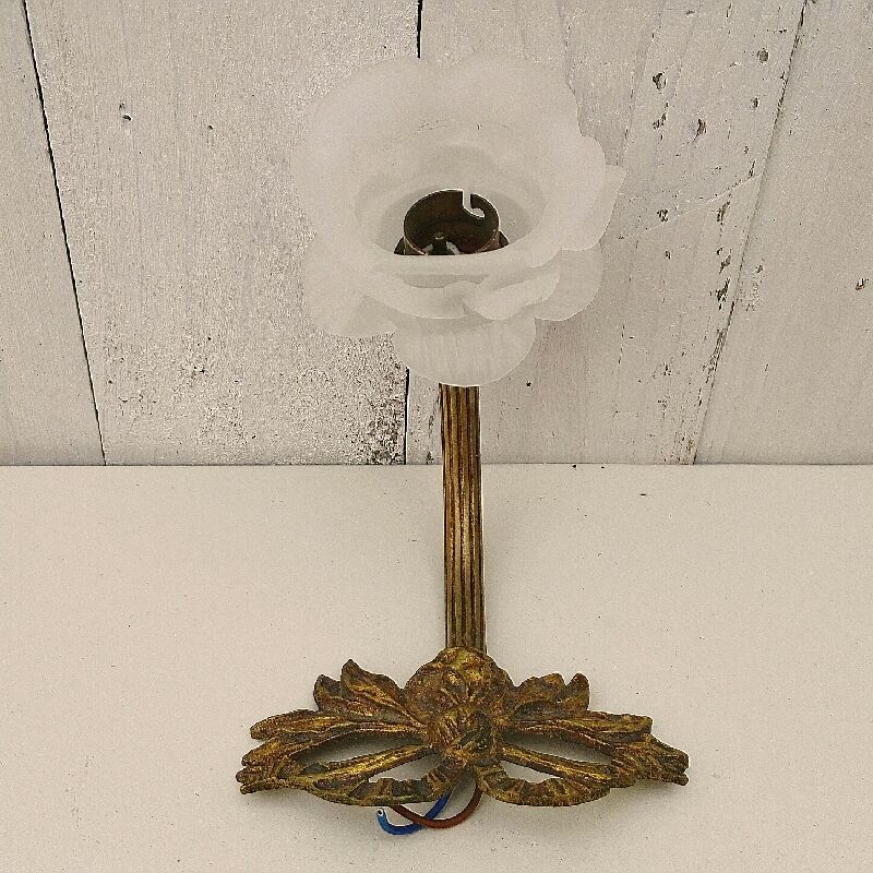 Sconce golden bronze tulip