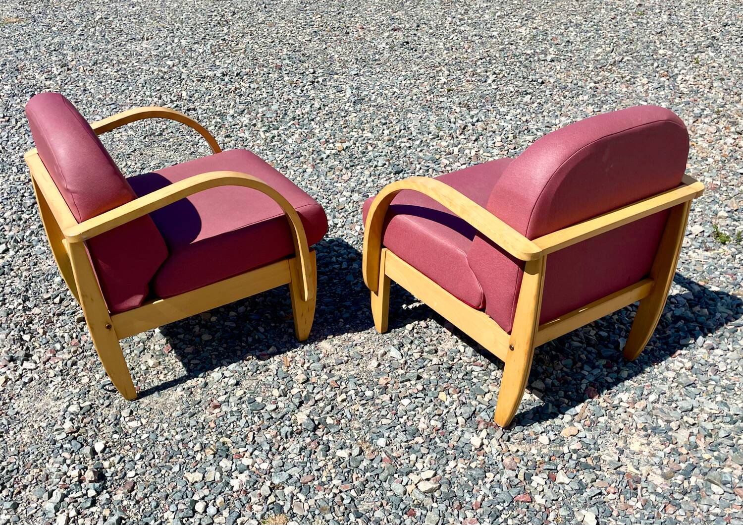 Paire de fauteuils style Baumann