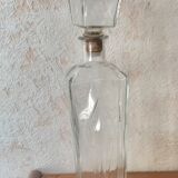 Carafe verre moulée