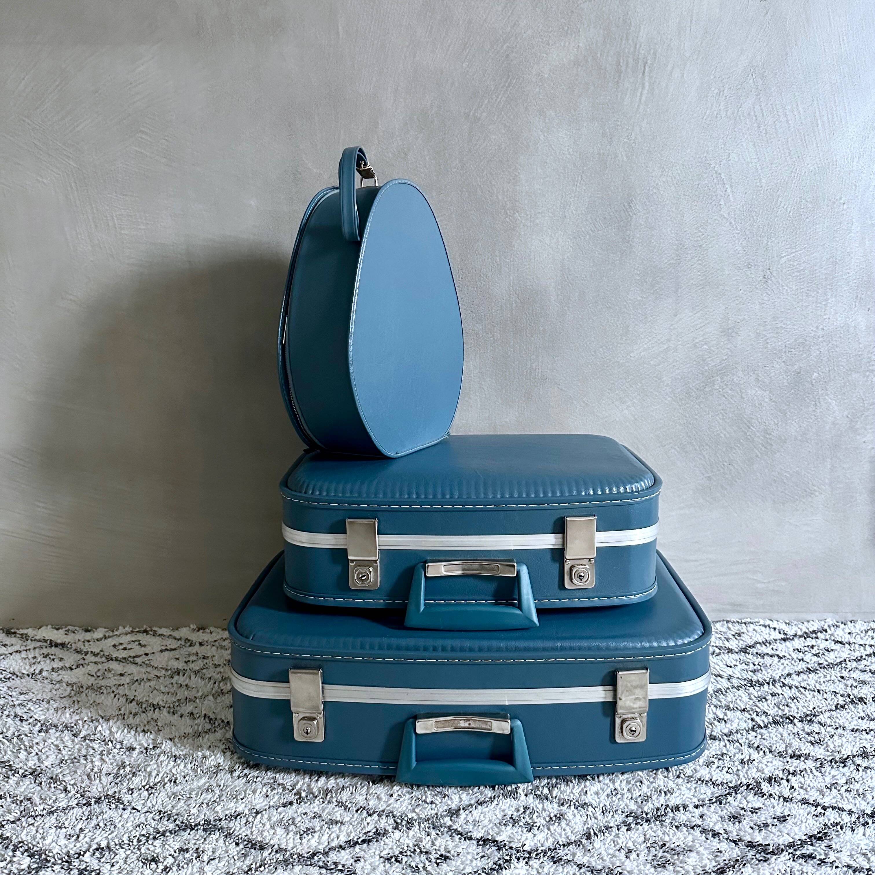Vintage suitcase set Air France stewardess, cosmetic case, hard shell suitcase, hat box