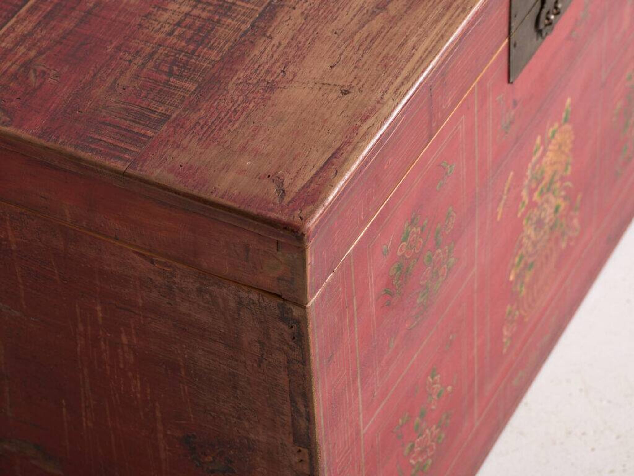 Coffre chinois avec peinture originale – Chine, vers 1900