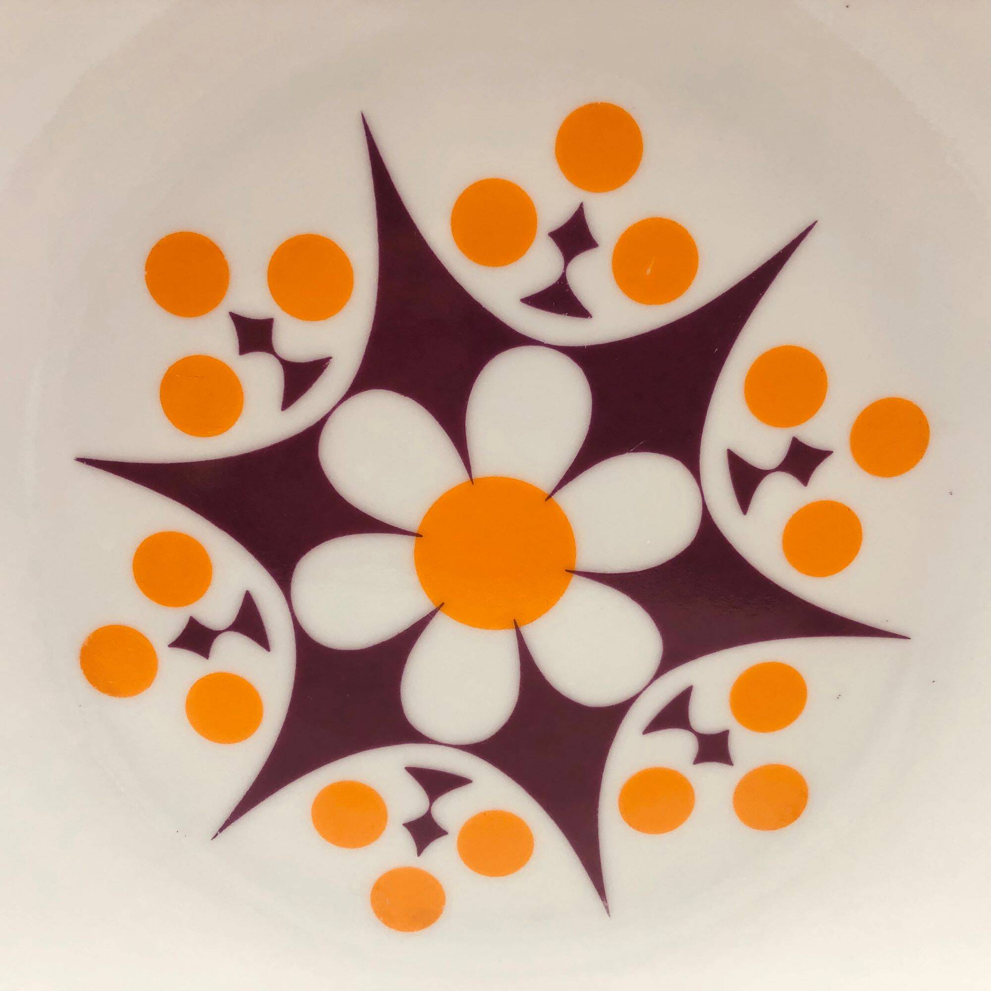 6 Bohemian porcelain dinner plates, 1970s, TK Thun - Czechoslovakia