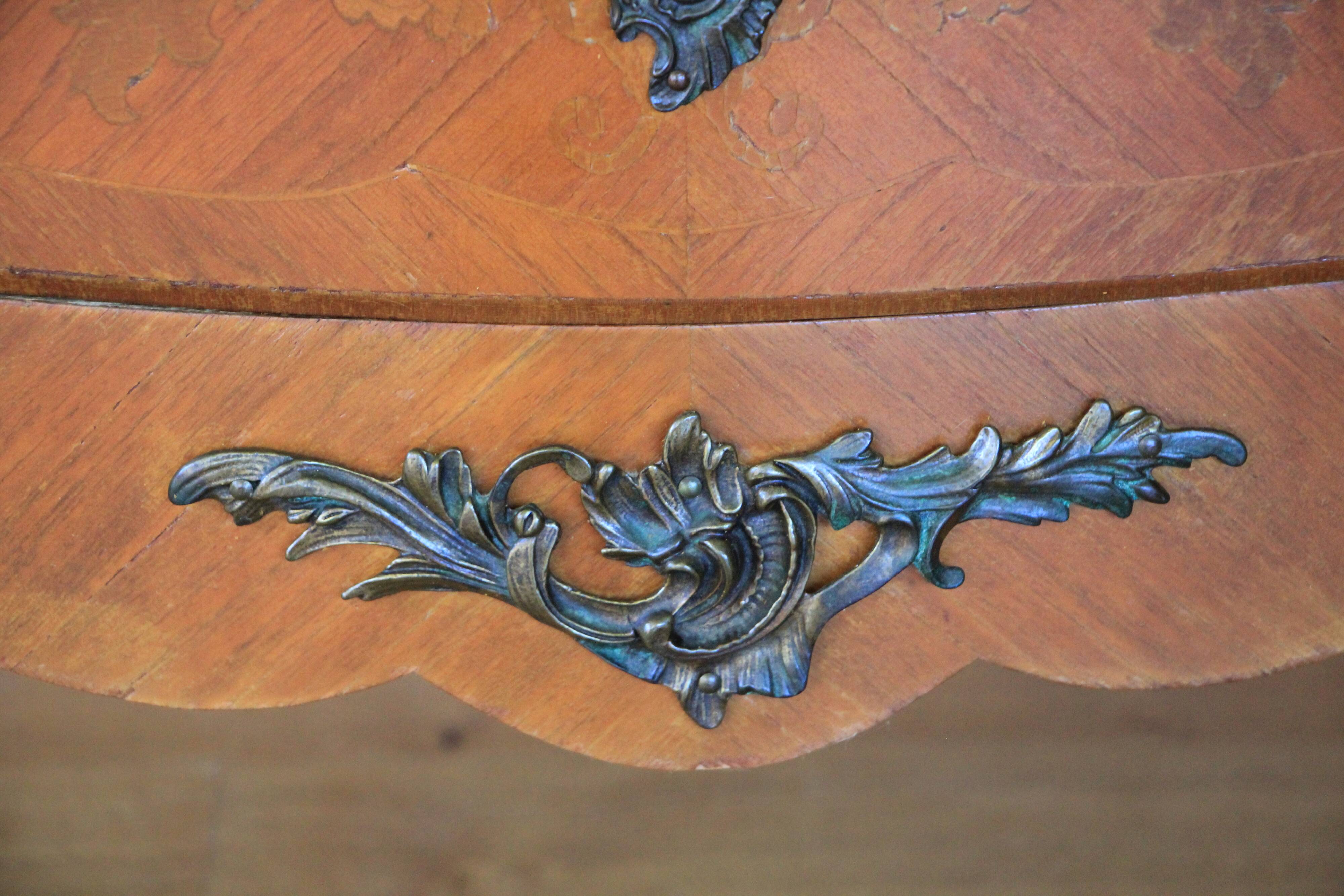 Louis XV style curved commode in rosewood