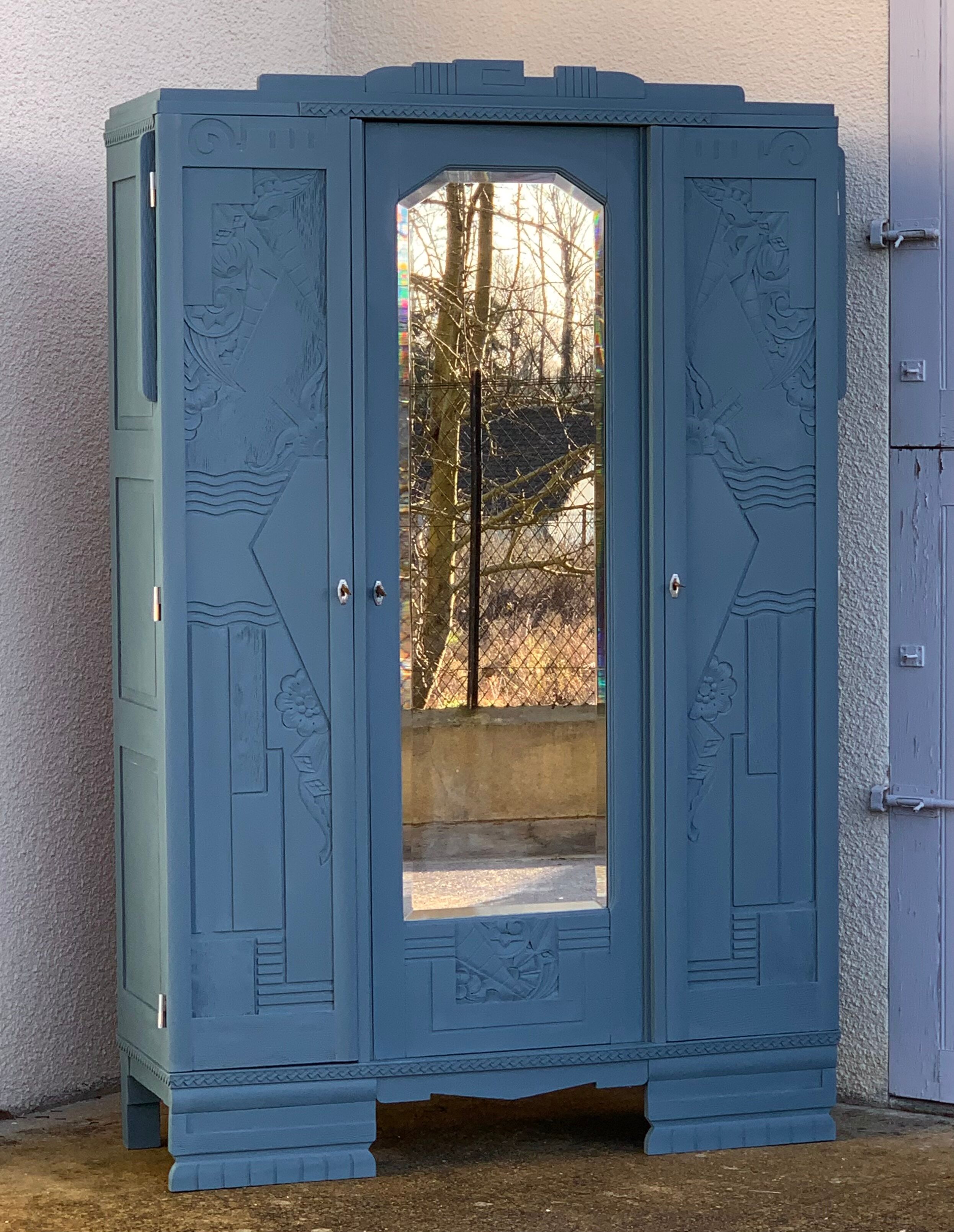Blue wardrobe art deco 1930