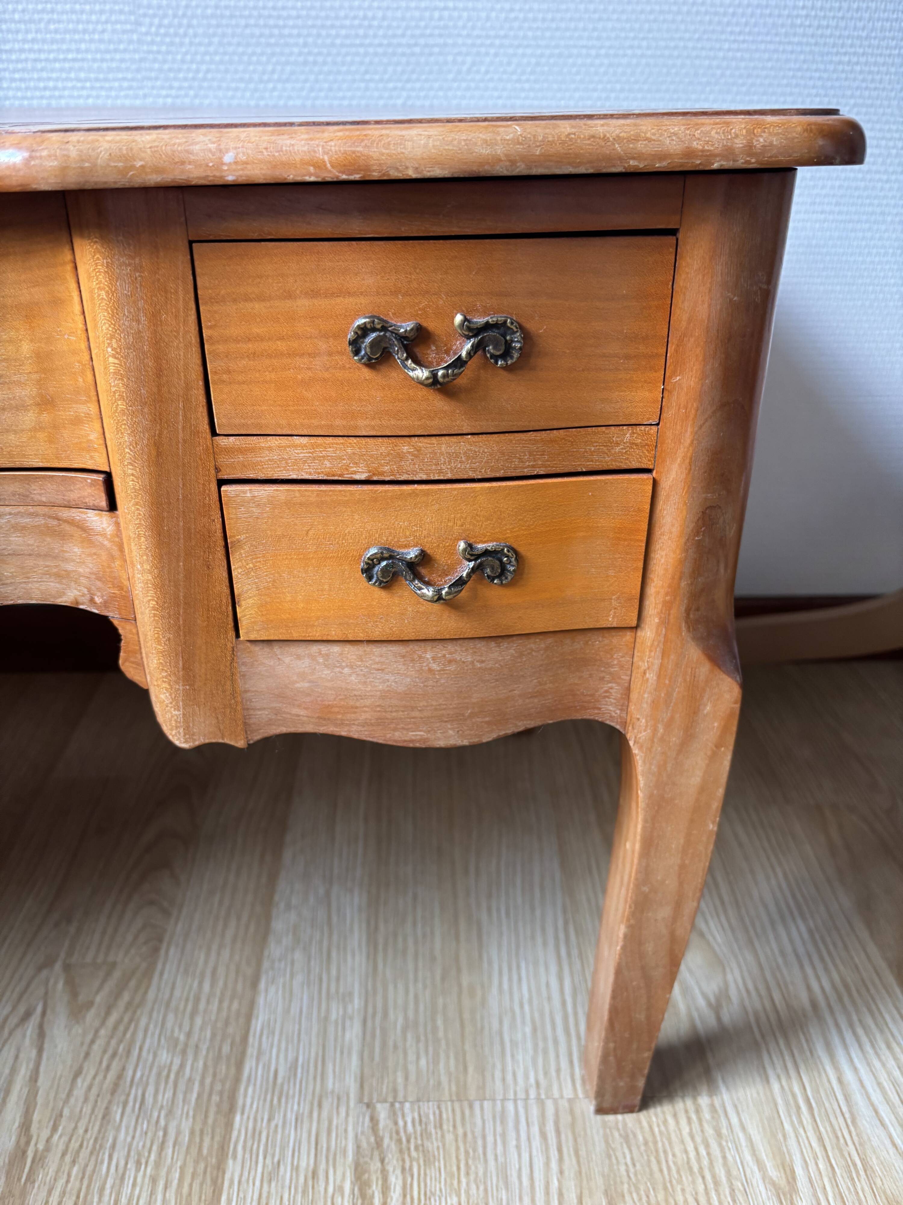 Coiffeuse basse en bois des années 60-70