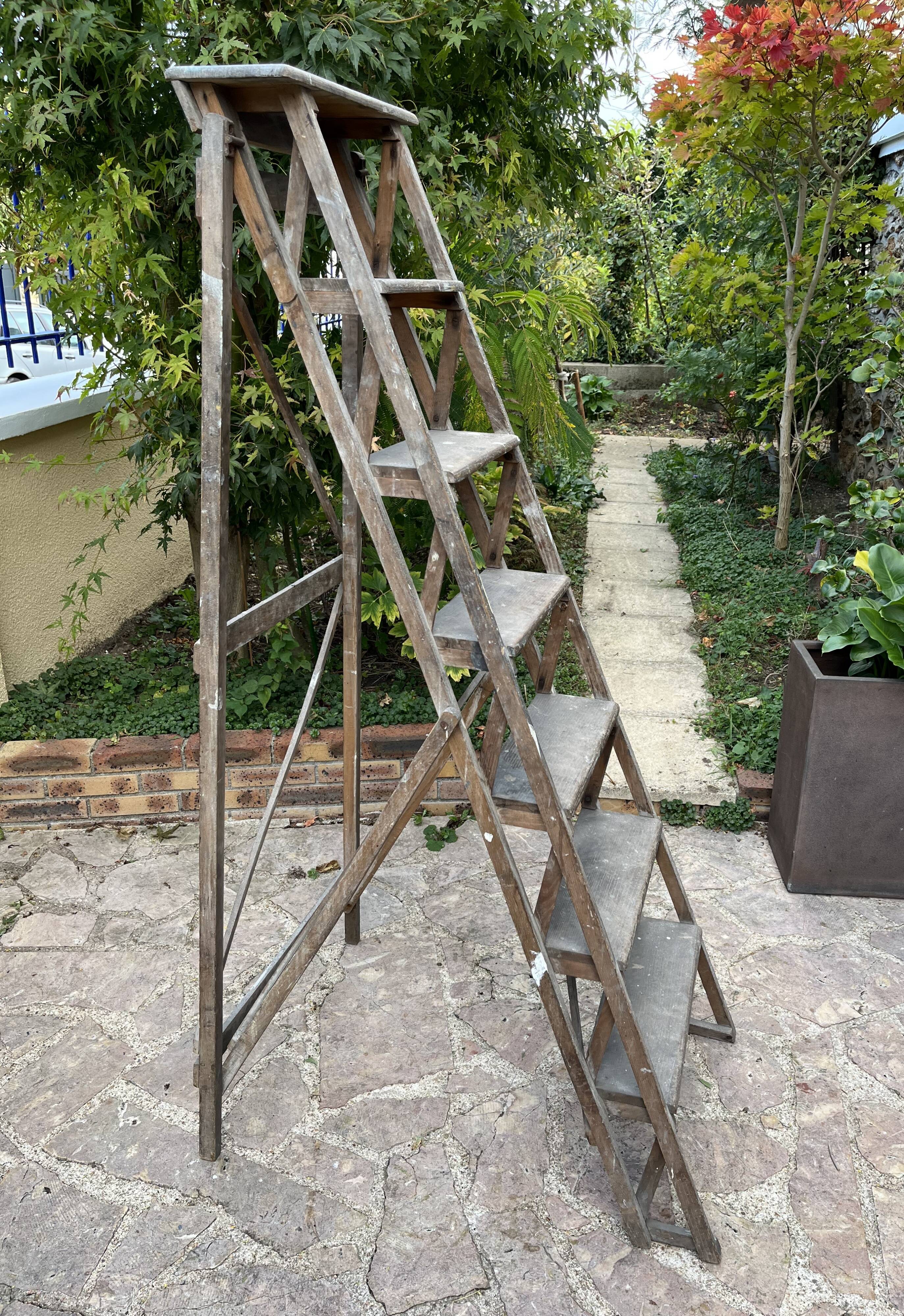 Wooden painter's stepladder