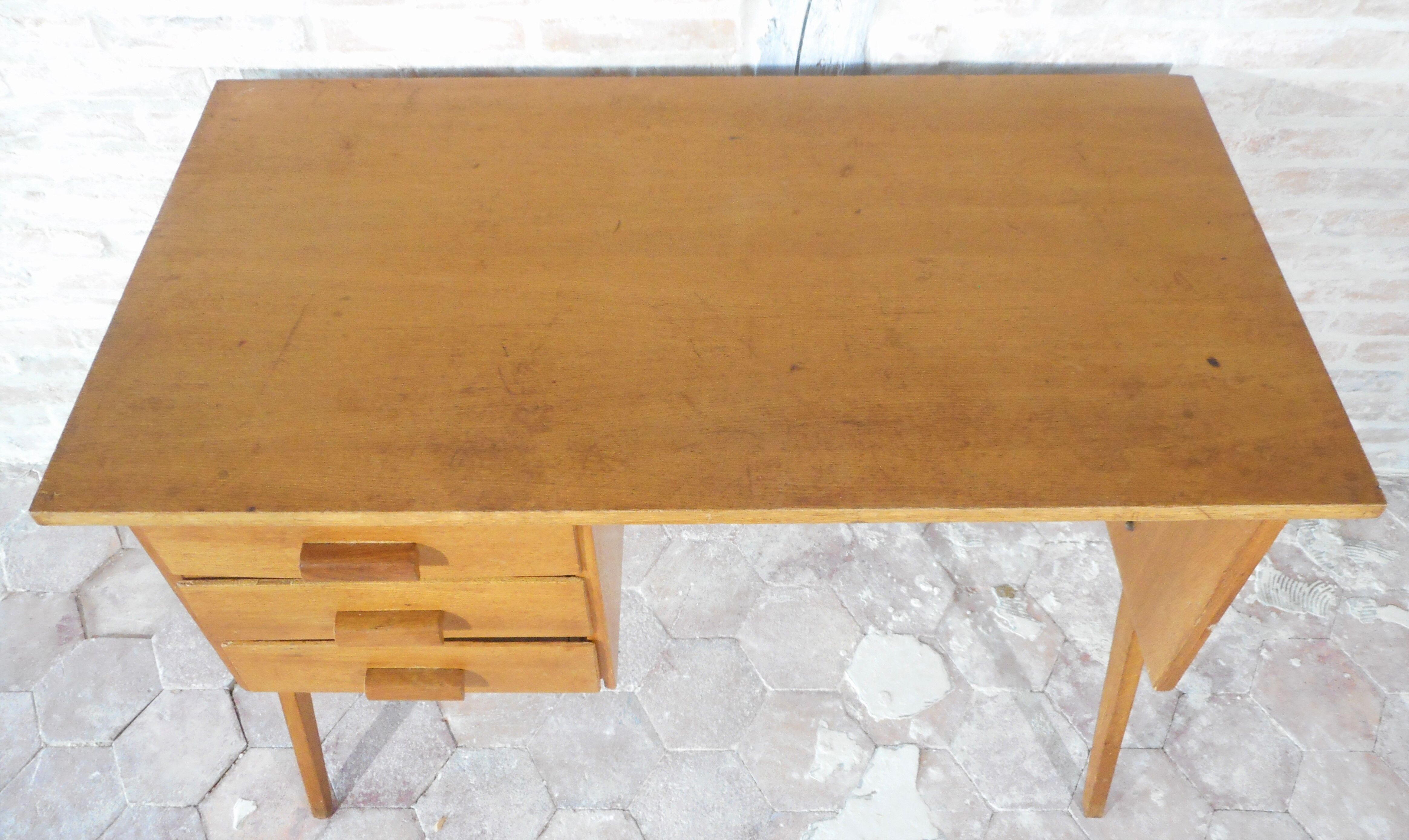 Bureau pieds compas