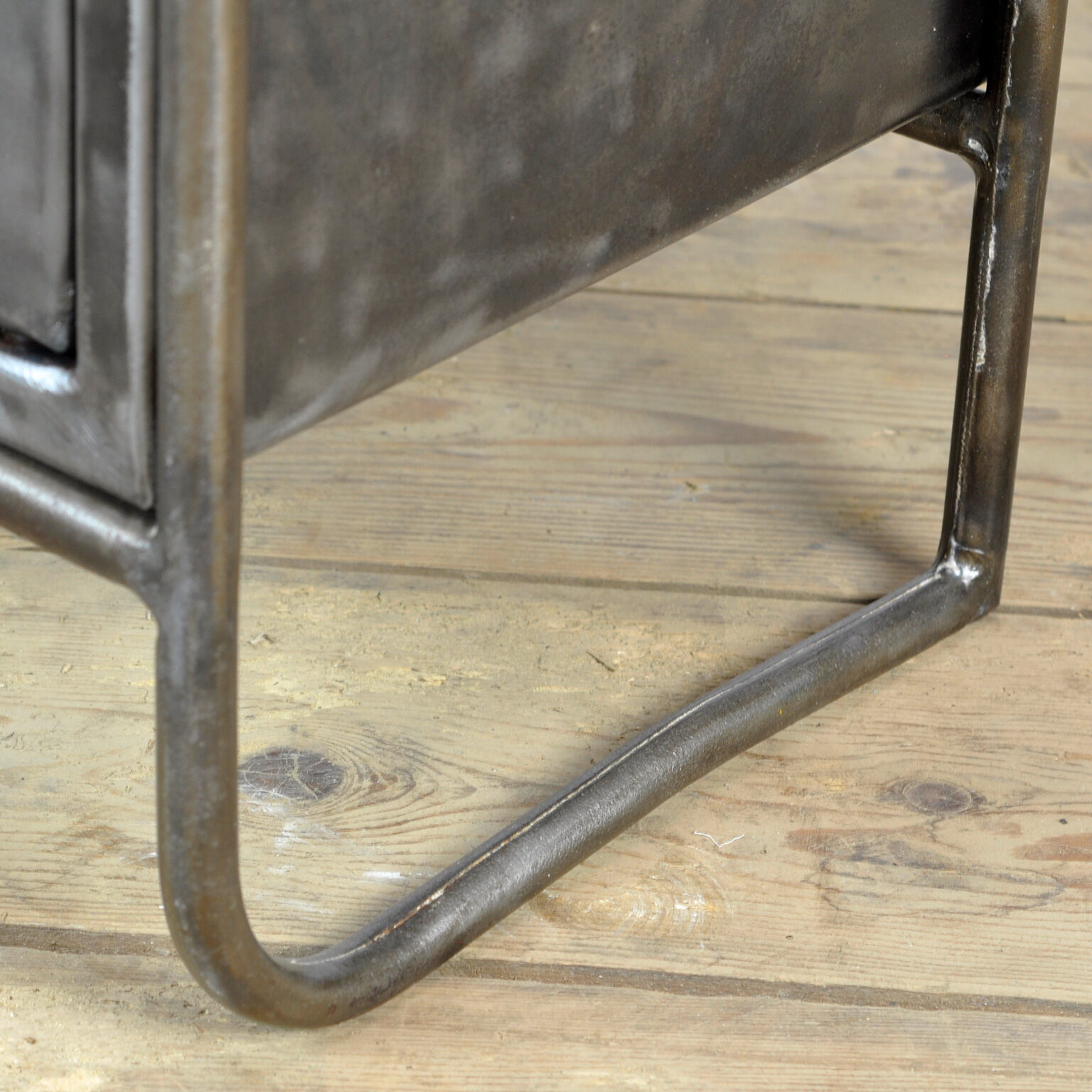 Paire de tables de chevet, années 1950