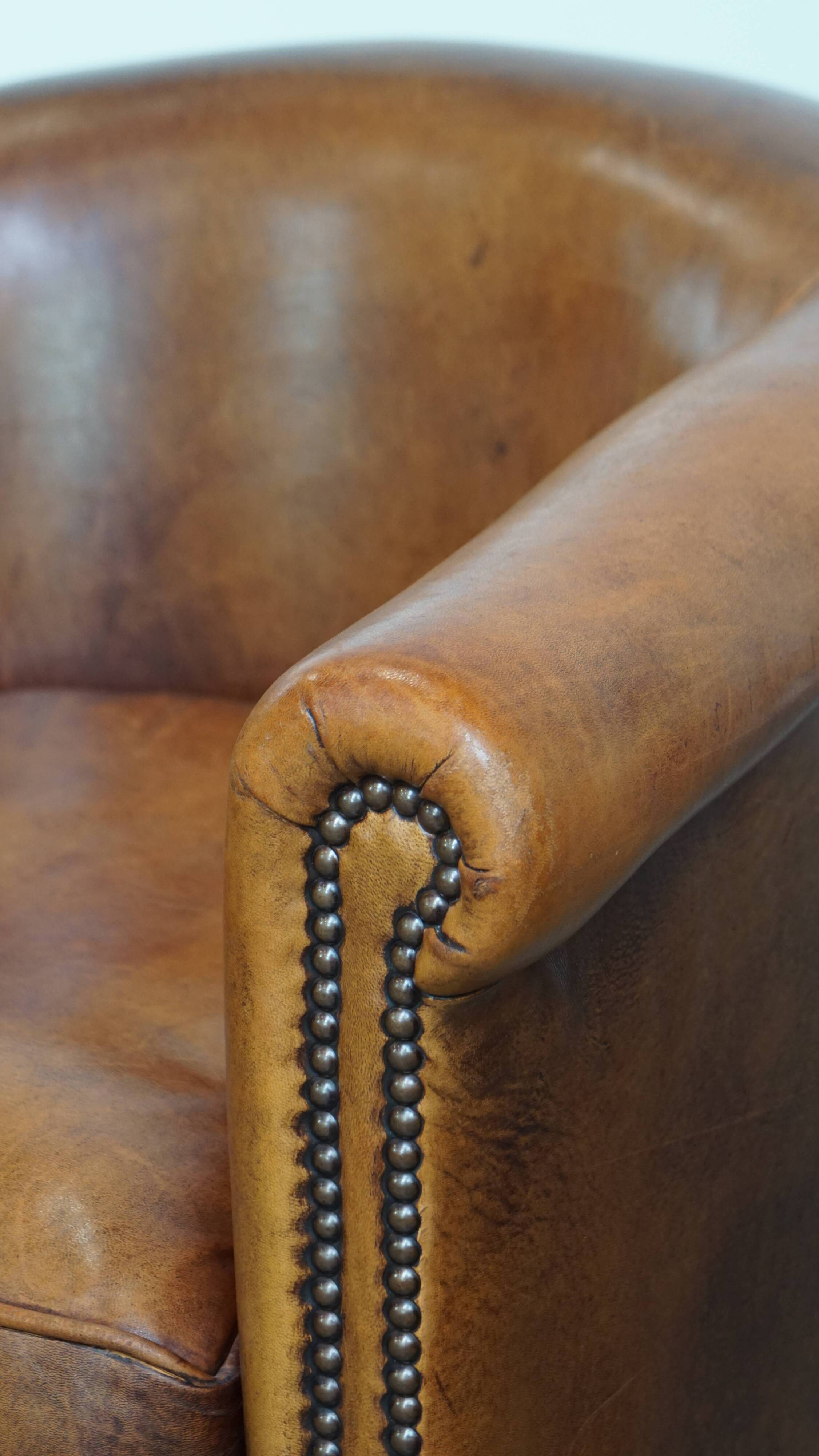 Set of 2 sheepskin leather club chairs