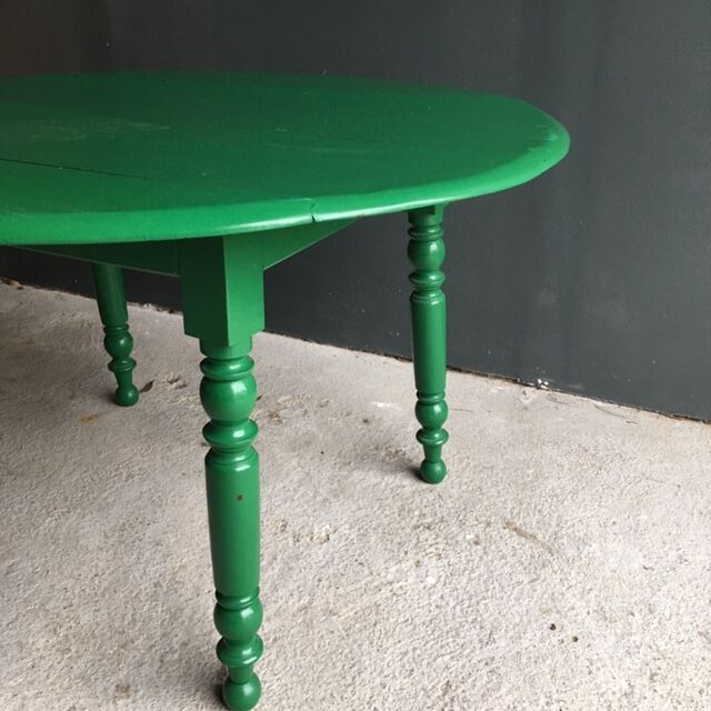 Table green