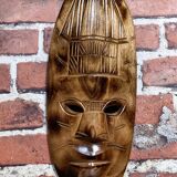 Masque mural en bois