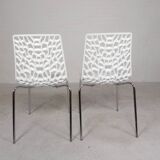 Set of 2 design chairs IGAP, Groove model, 2000s