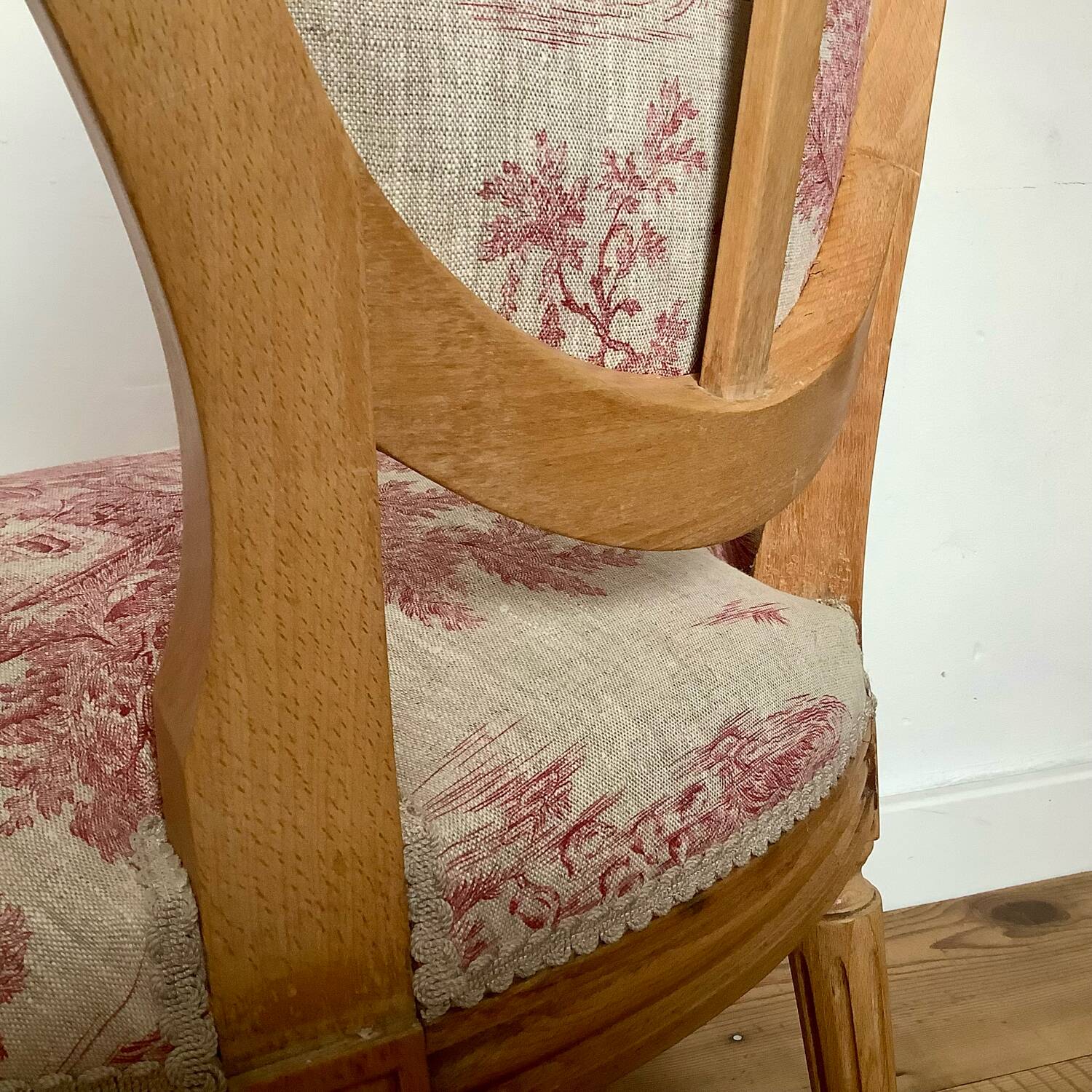 Louis XVI medallion armchair