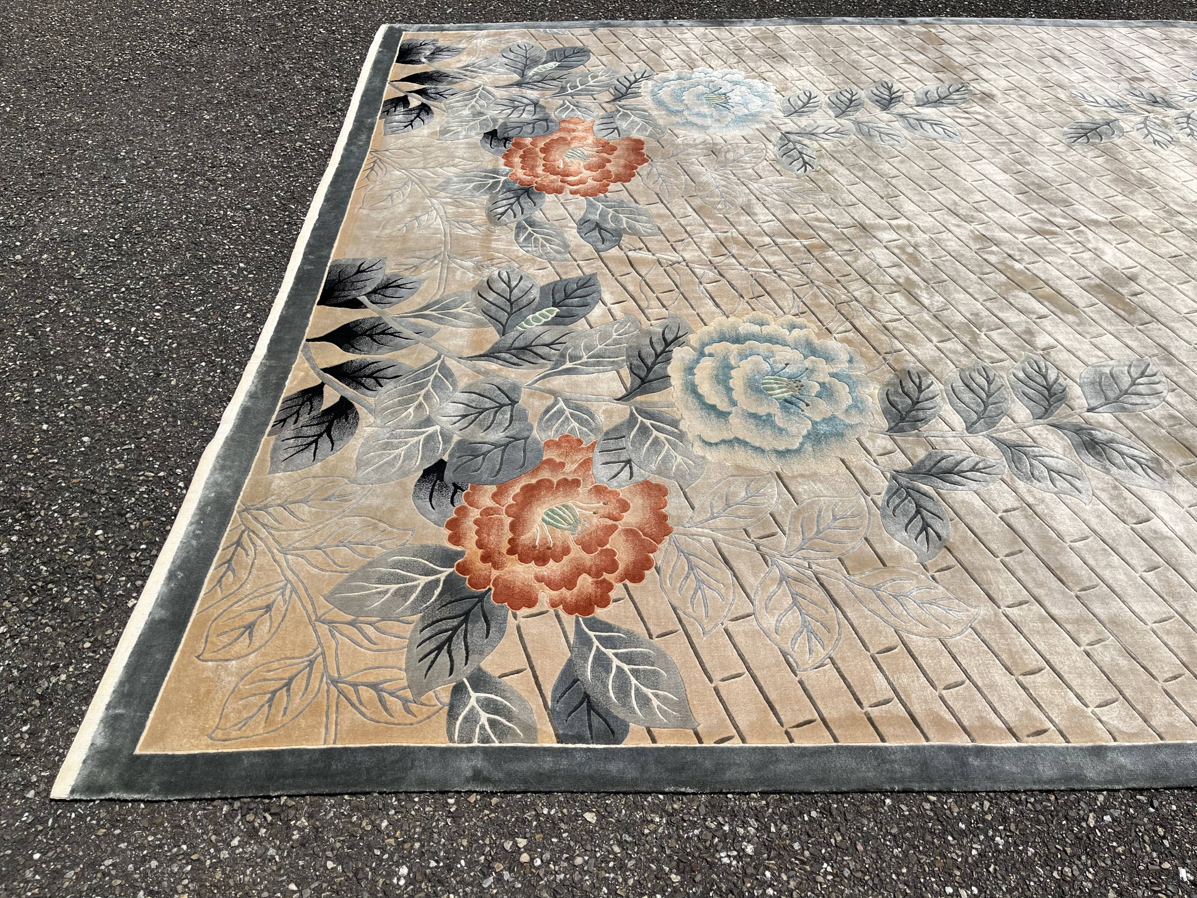 Art Deco rug 350x247 cm