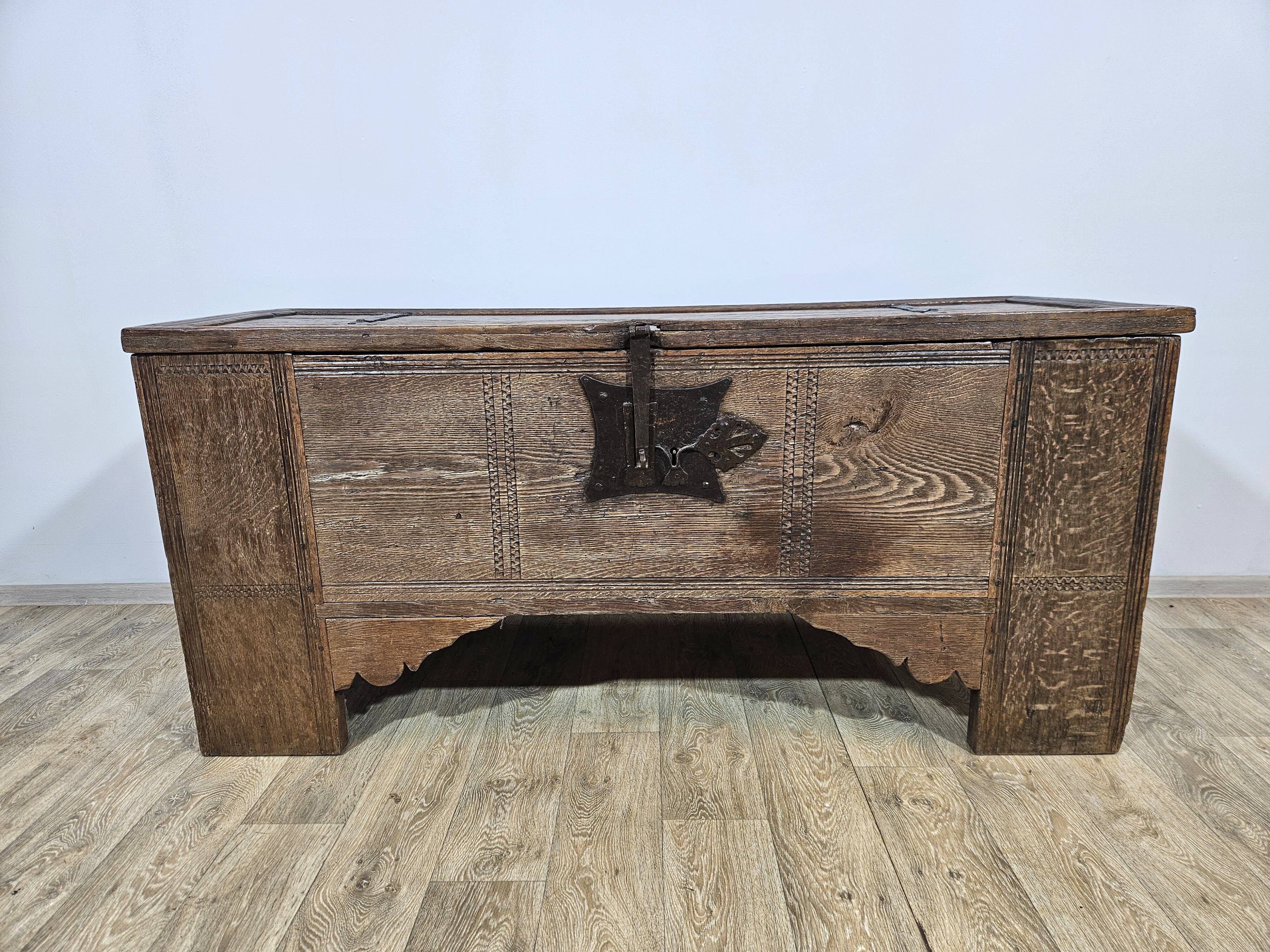 Gothic Chest 15th century