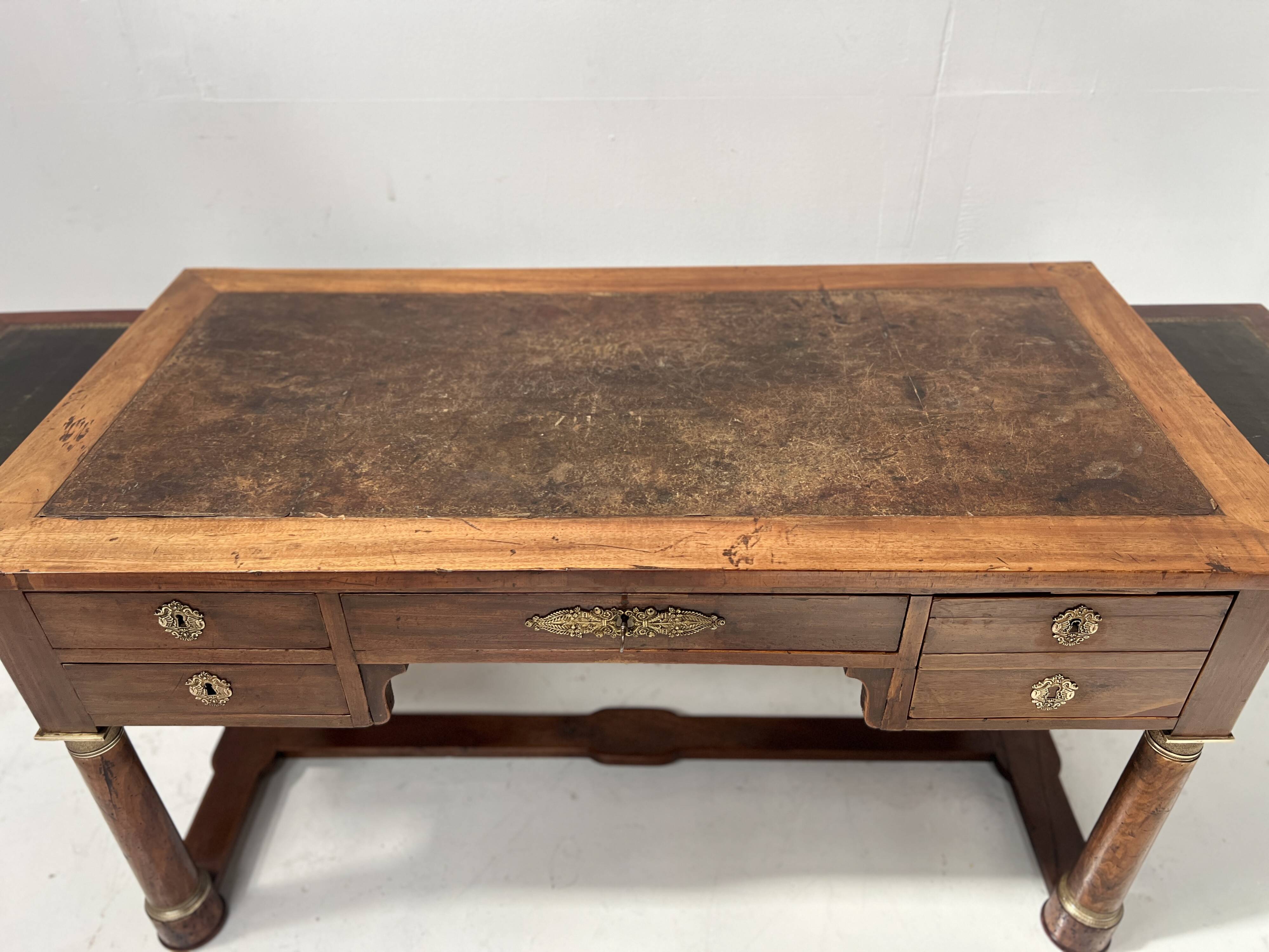 Empire style desk in mahogany and veneer, 19th century.