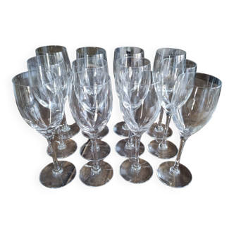 Set of 12 vintage red wine glasses in Hartzviller crystal model Elisa Petal n°3
