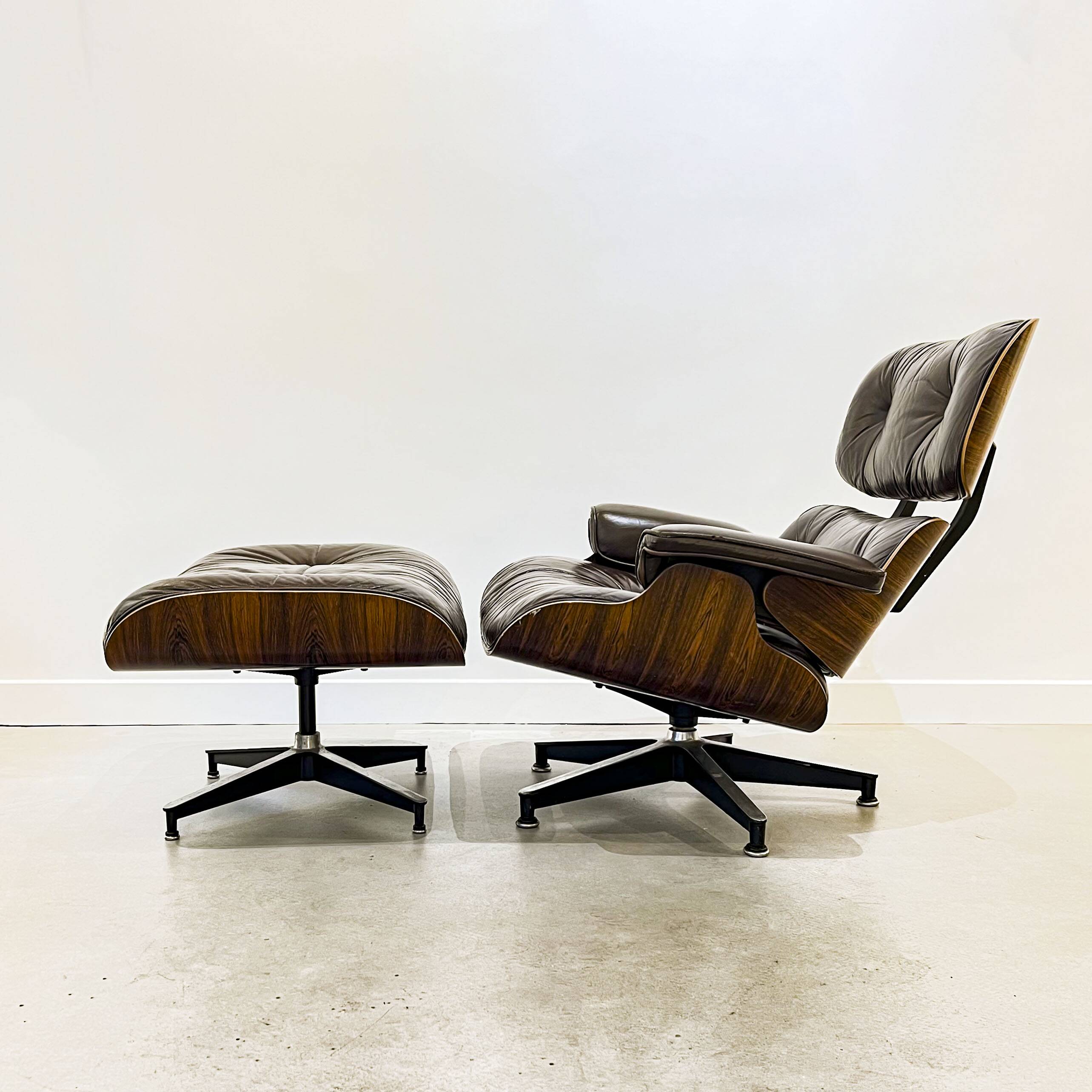 Brown Lounge Chair by Charles & Ray Eames - Herman Miller - Vintage 1970