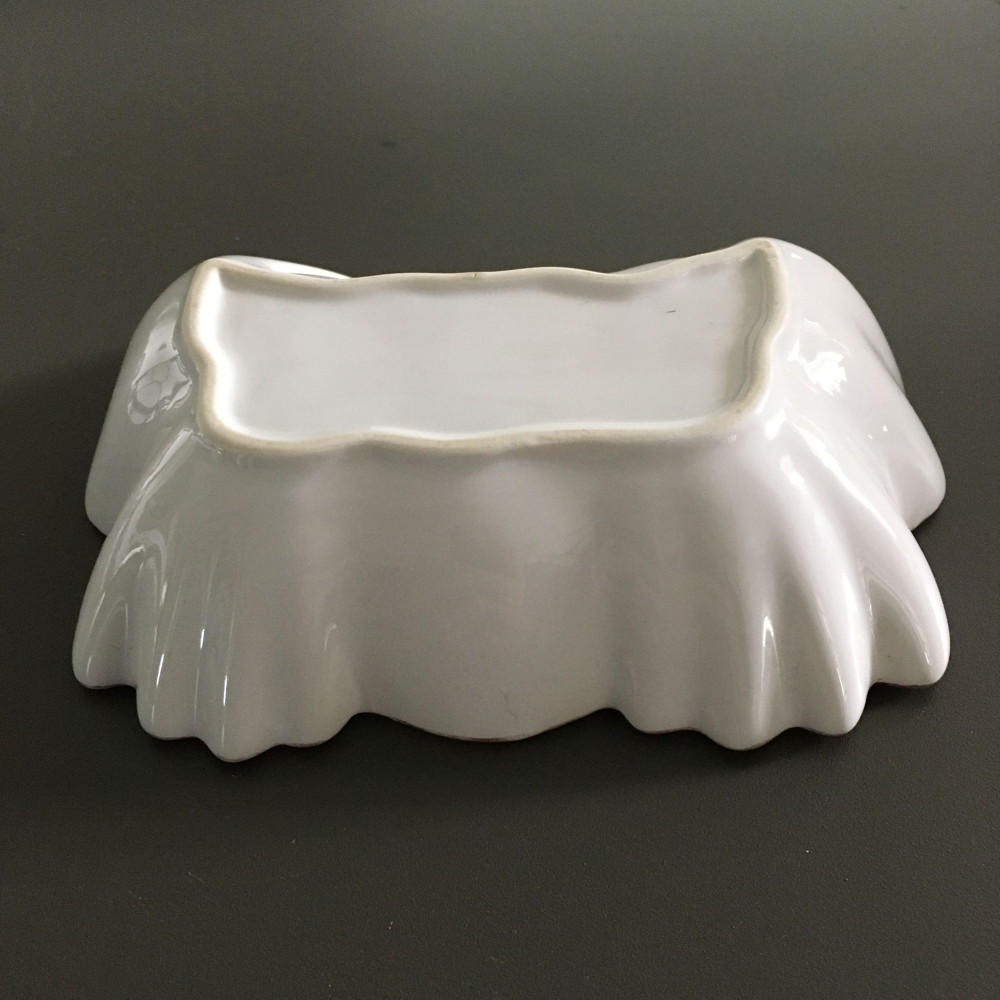 Stylised crab catchall tray