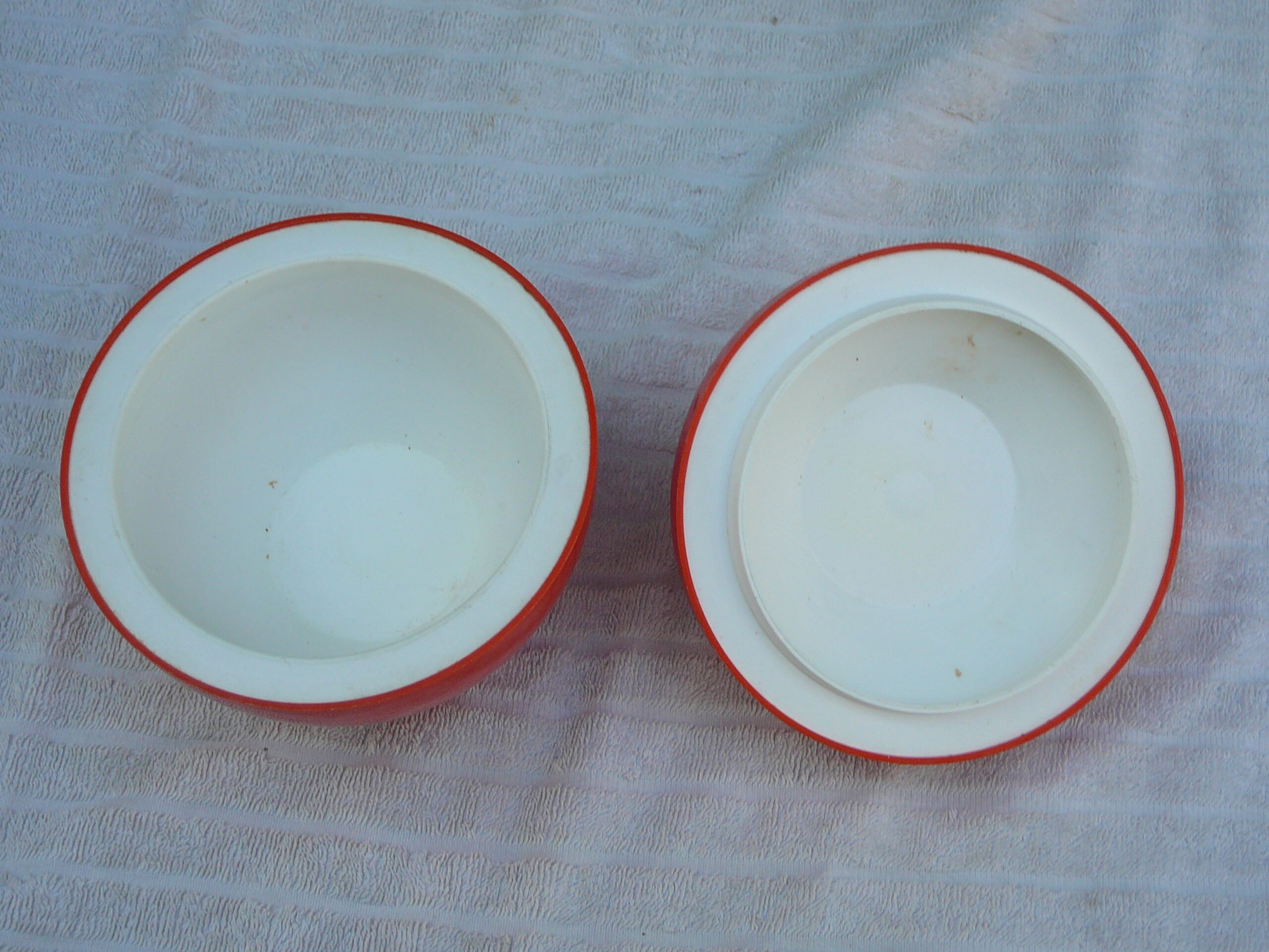 Orange vintage ice cube tray 70