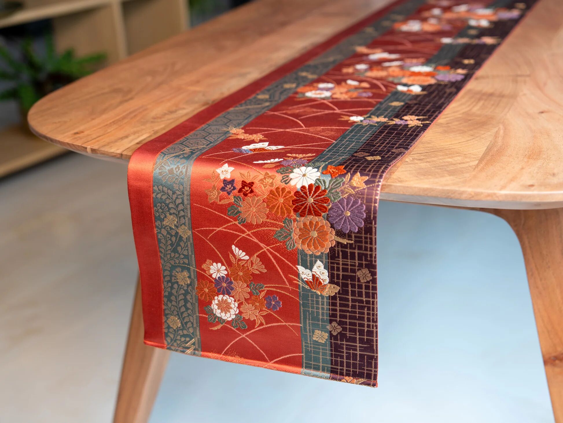 Imperial Garden Japanese silk table runner
