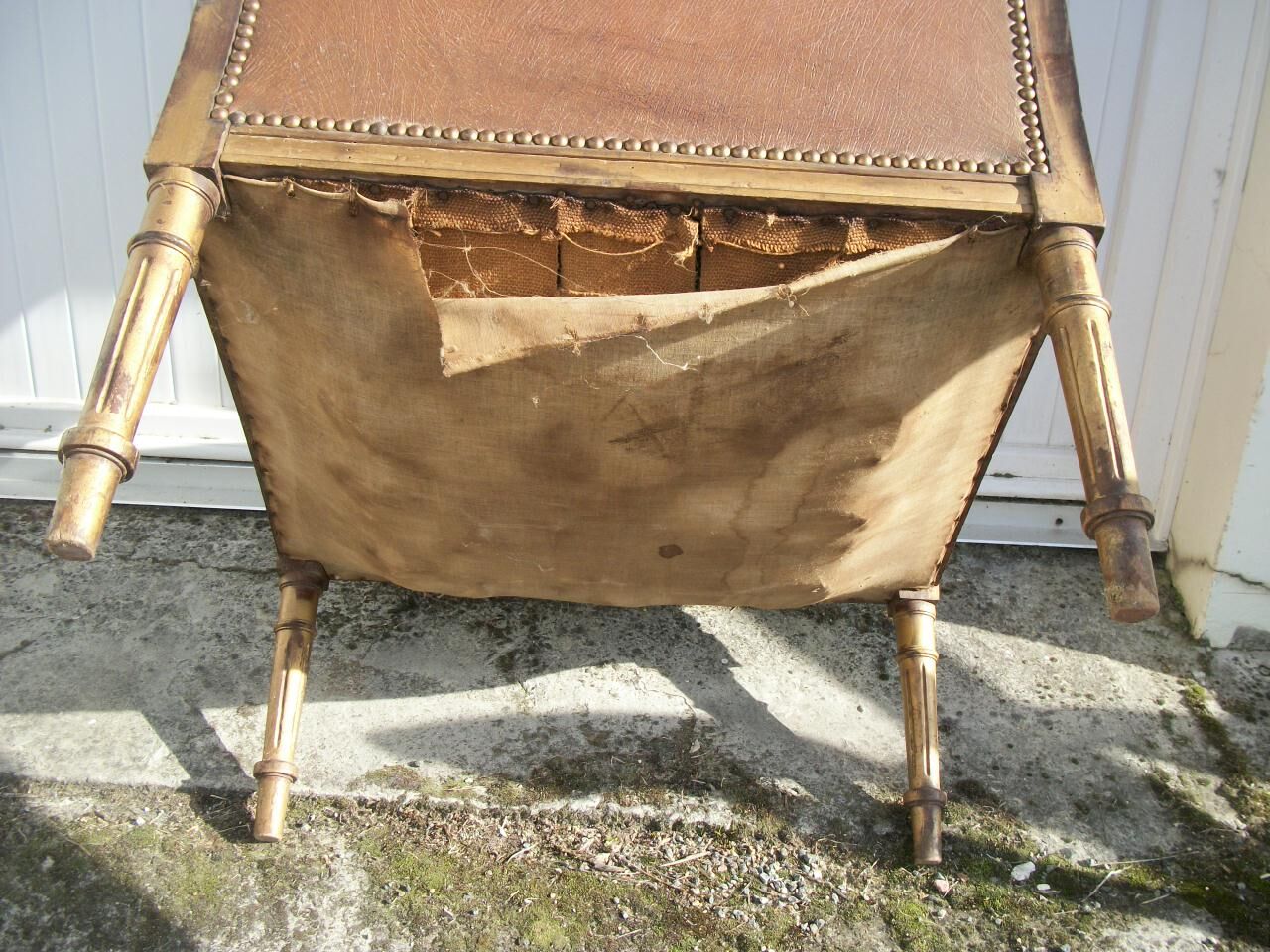 Eard seating chair