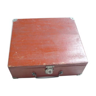 Wooden box with handle