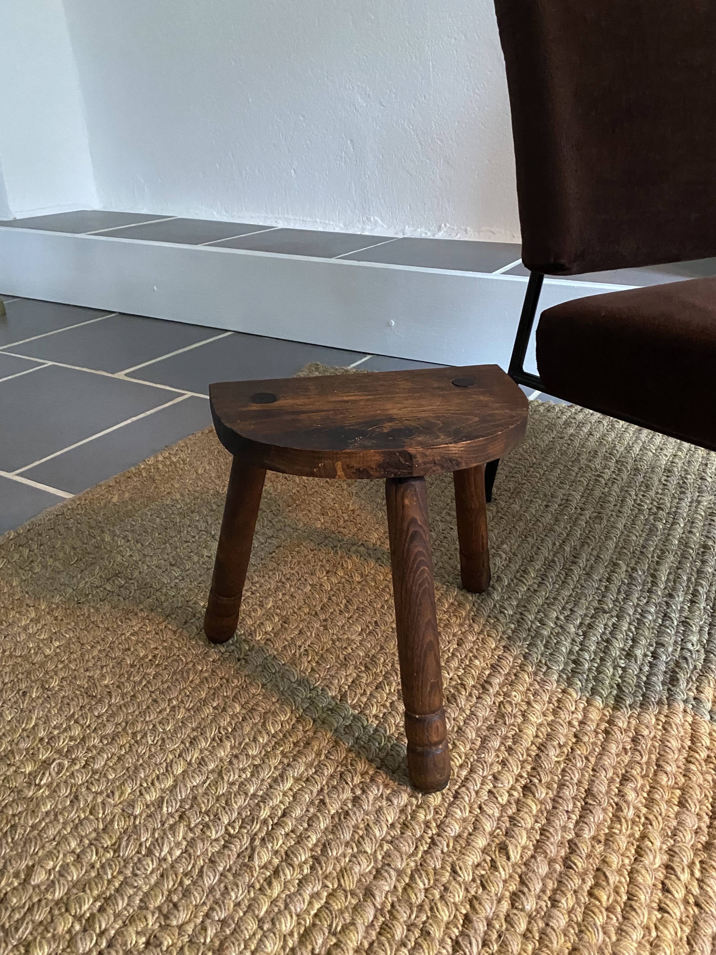 Tabouret de ferme bois tripode vintage